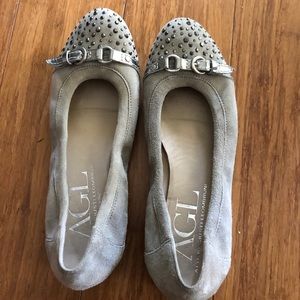AGL silver flats